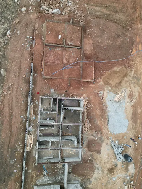 GreyBoulders team on site